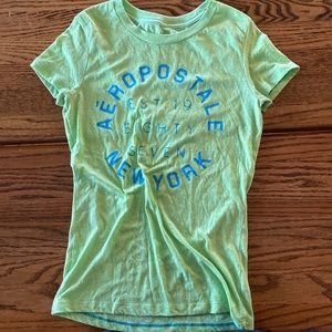 Green Aeropostale tee size medium